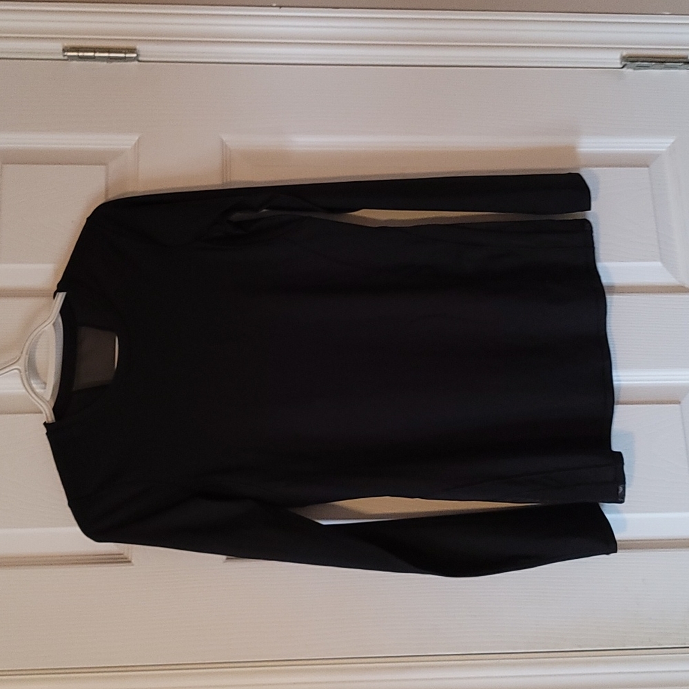 Black Long-Sleeve Crewneck Women's Top